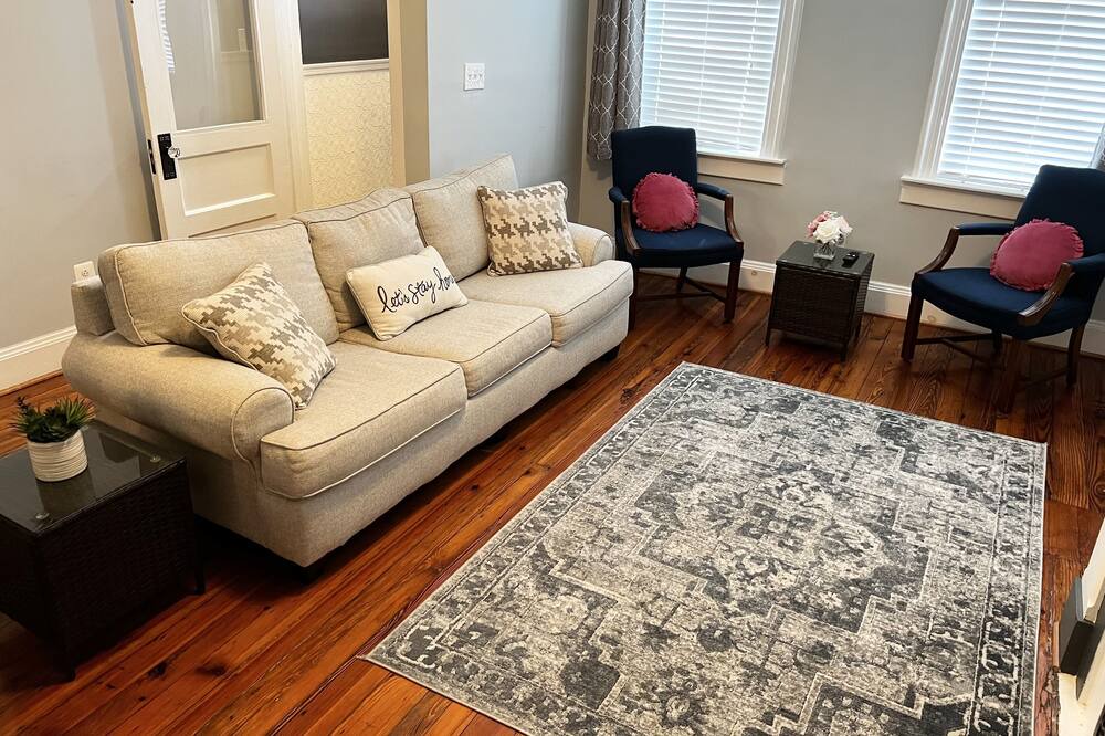 Photo of Bedroom in Logan Square