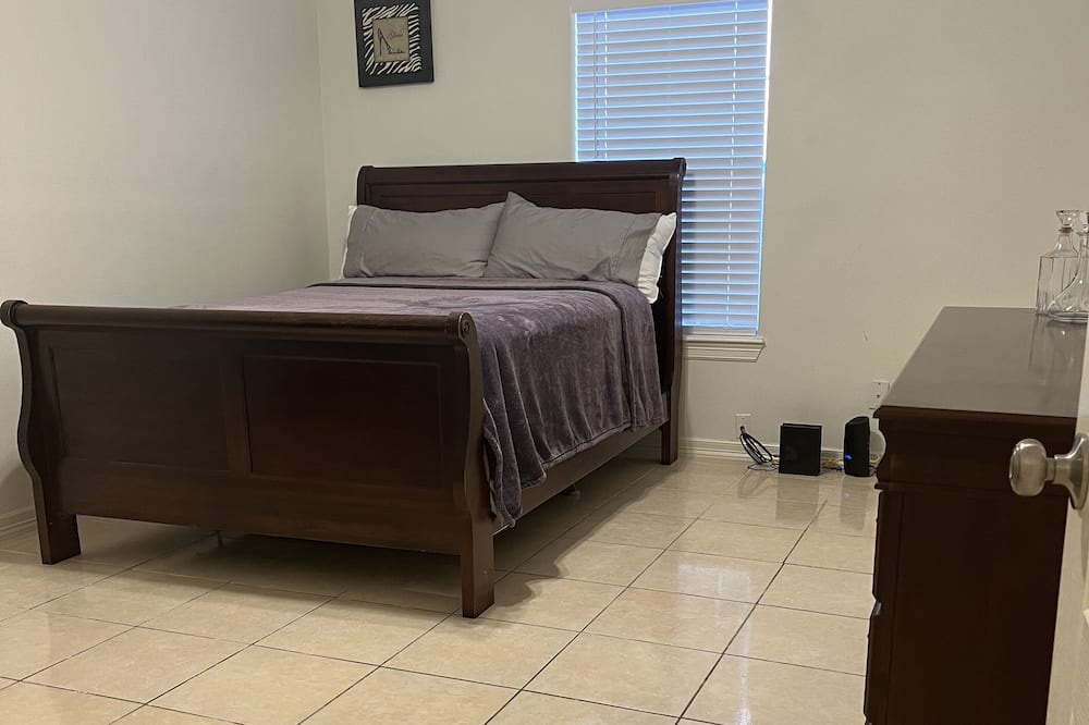 Photo of Bedroom in Mission