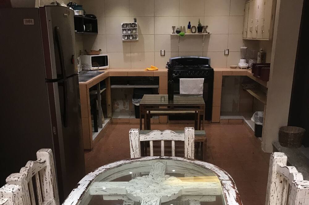 Photo of Kitchen in Del Cerrillo