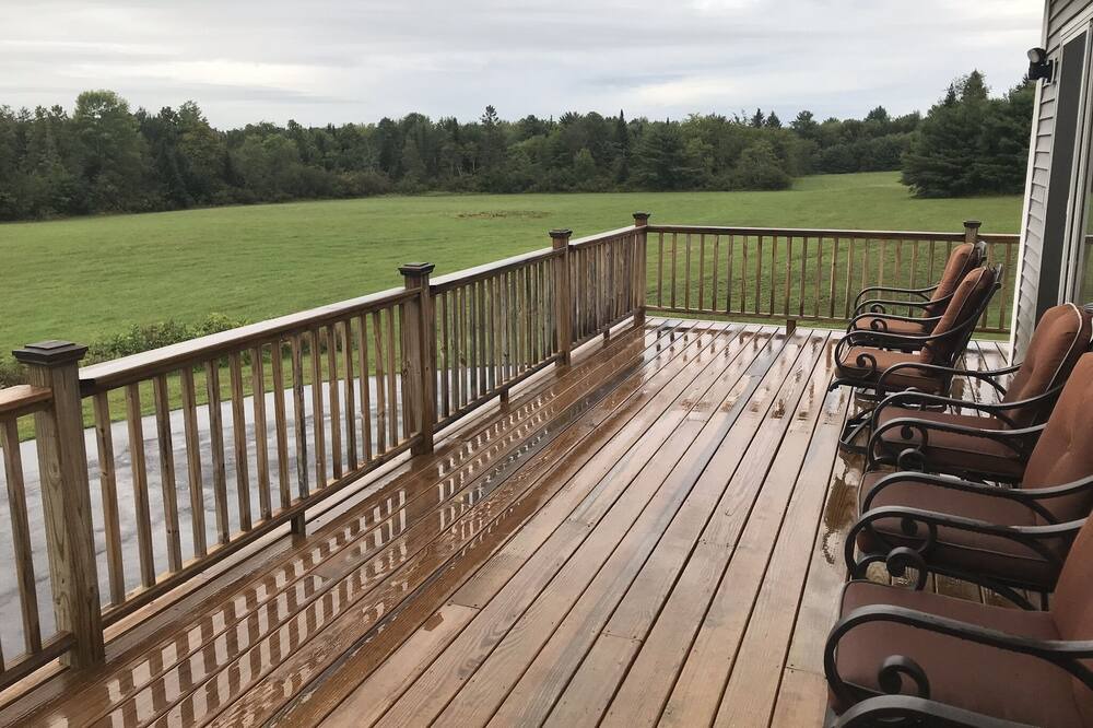 Photo of Patio Balcony in Weeks Mills
