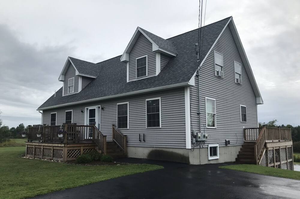 Photo of Outdoor in Weeks Mills