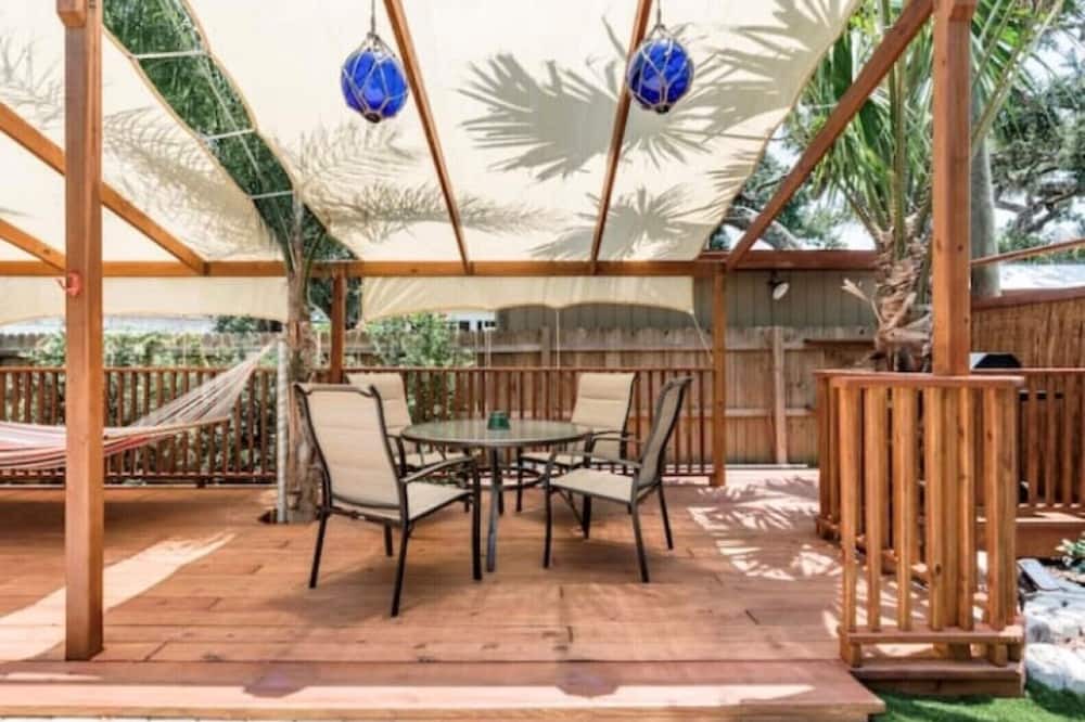Photo of Patio Balcony in Historic District