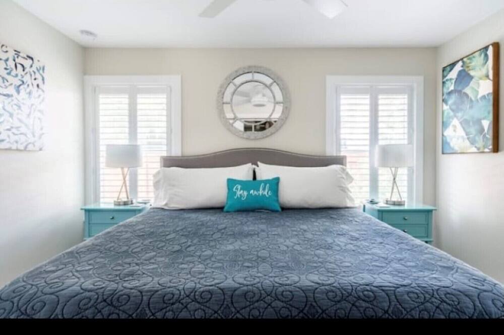 Photo of Bedroom in Historic District