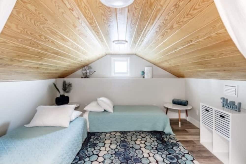 Photo of Bedroom in Historic District