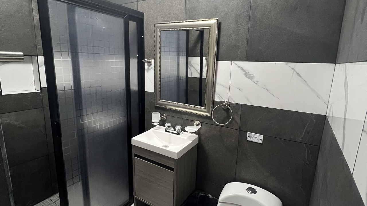 Photo of Bathroom in Nuevo Laredo