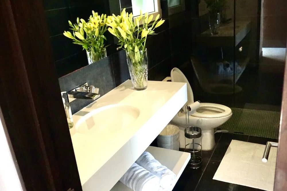 Photo of Bathroom in Isla Iguana