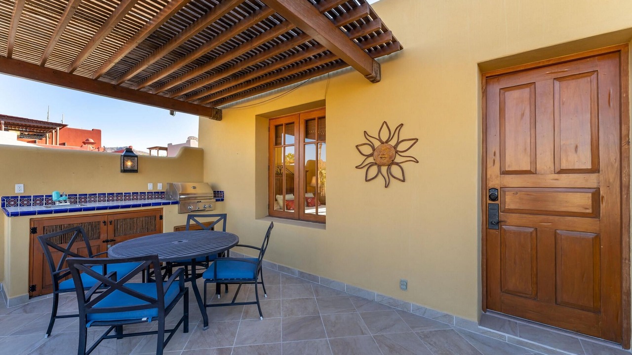 Photo of Outdoor in Nopolo