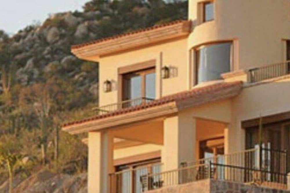 Photo of Outdoor in Paraiso Escondido