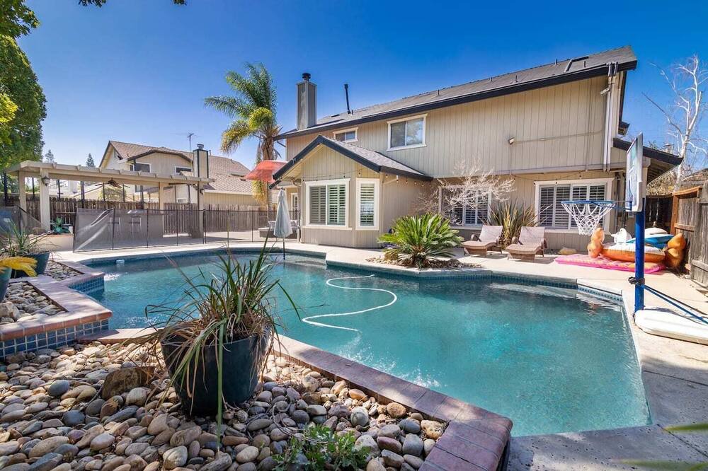 Photo of Outdoor in Elk Grove