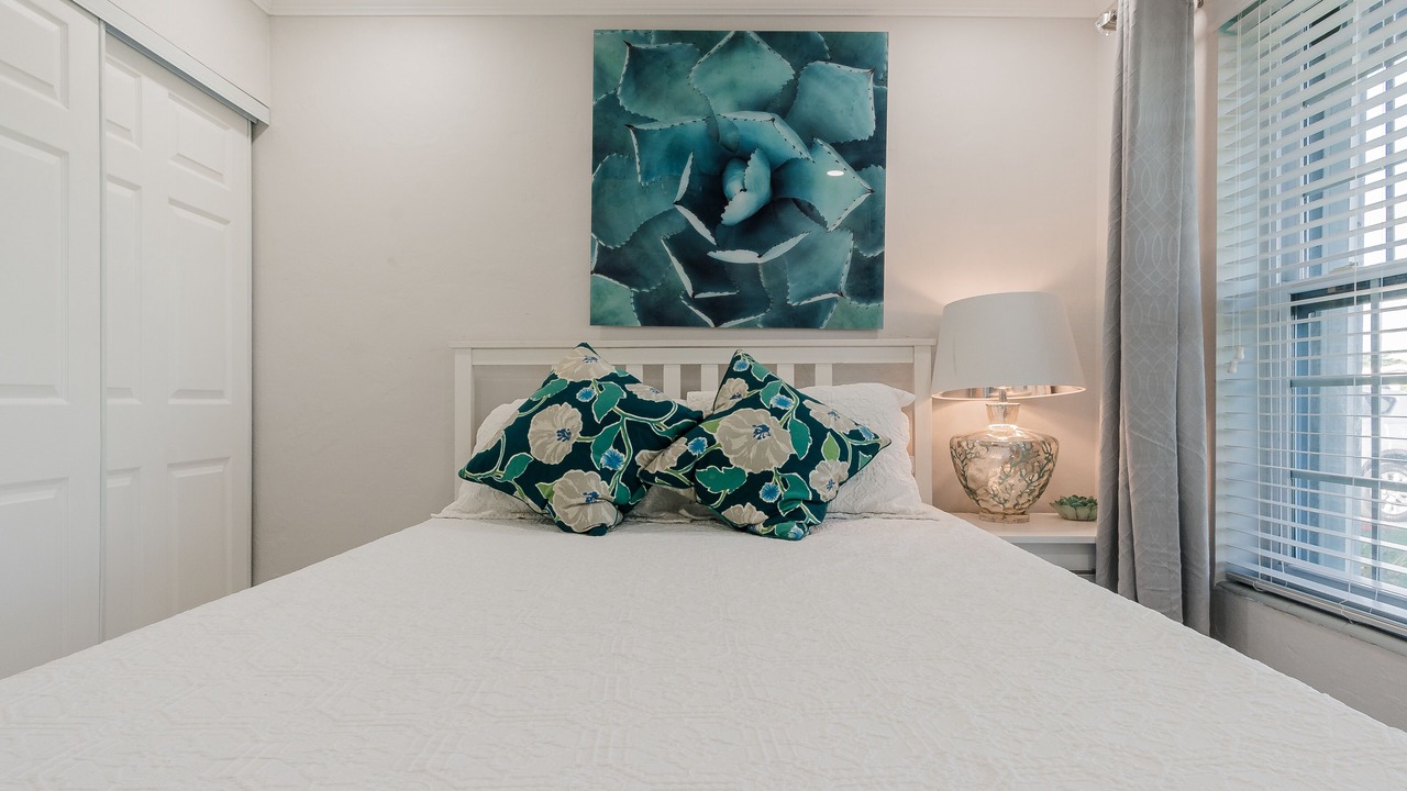 Photo of Bedroom in Sunset
