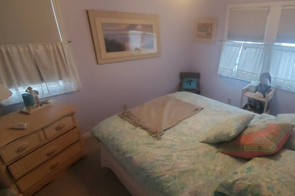 Photo of Bedroom in Cedar Lake