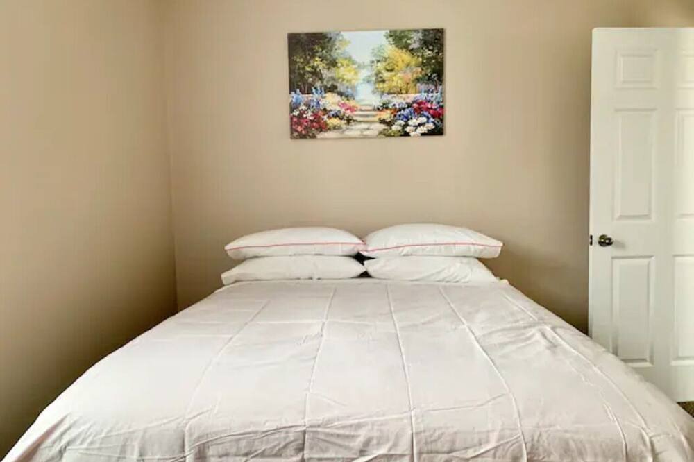 Photo of Bedroom in Franklin