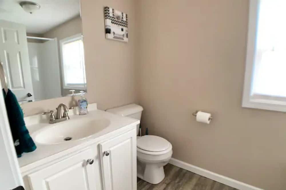 Photo of Bathroom in Franklin