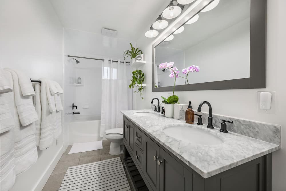 Photo of Bathroom in East Central