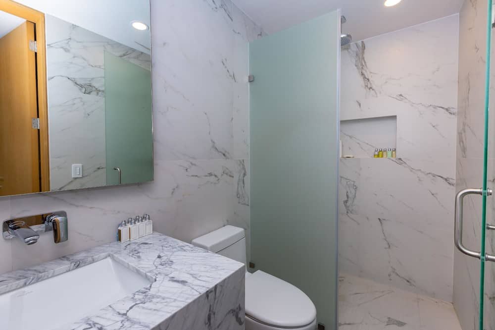 Photo of Bathroom in Zona Hotelera