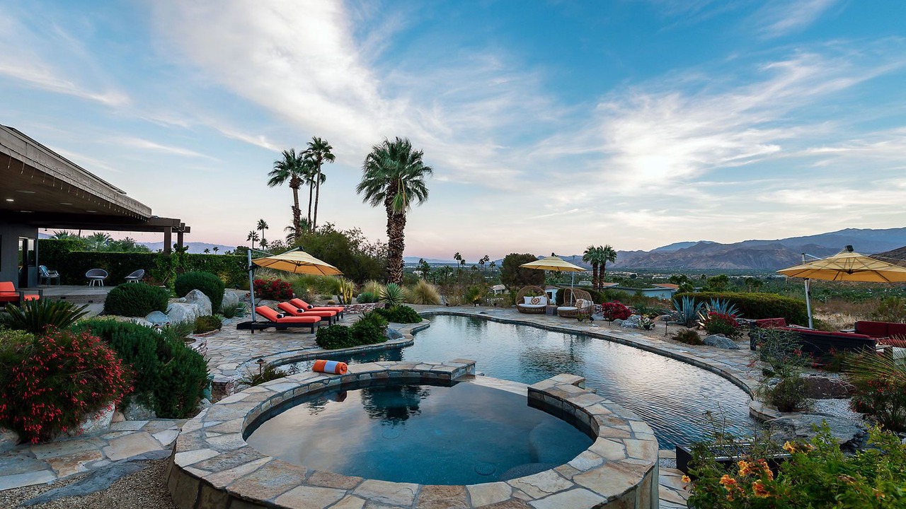 Photo of Outdoor in Little Tuscany
