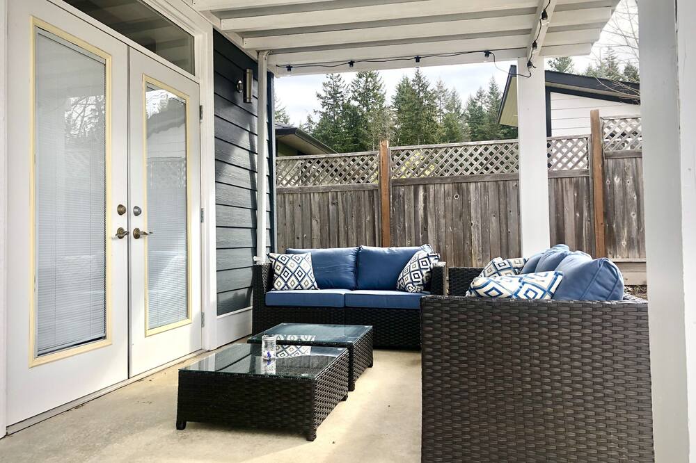 Photo of Patio Balcony in Powell River