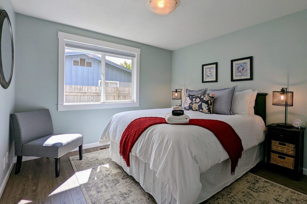 Photo of Bedroom in McMinnville