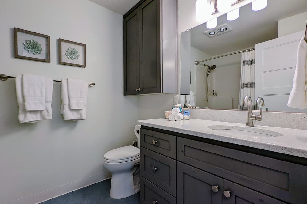 Photo of Bathroom in McMinnville