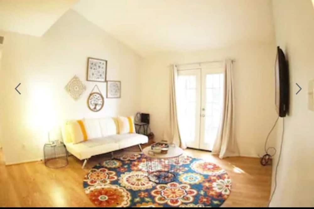 Photo of Bedroom in Chinatown