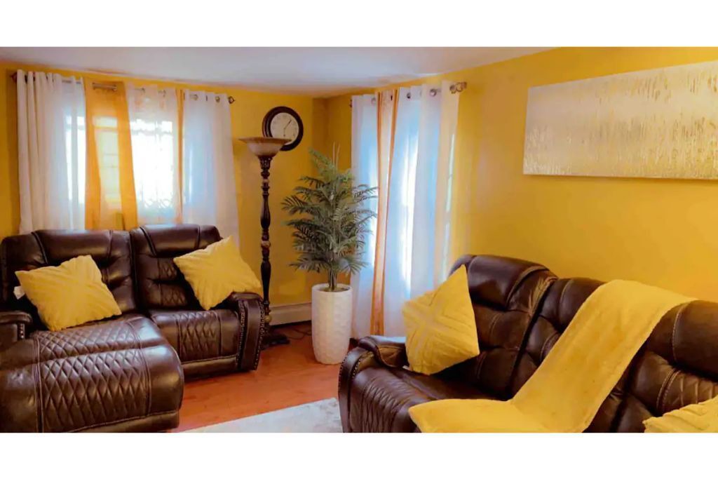 Photo of Livingroom in Westbrook
