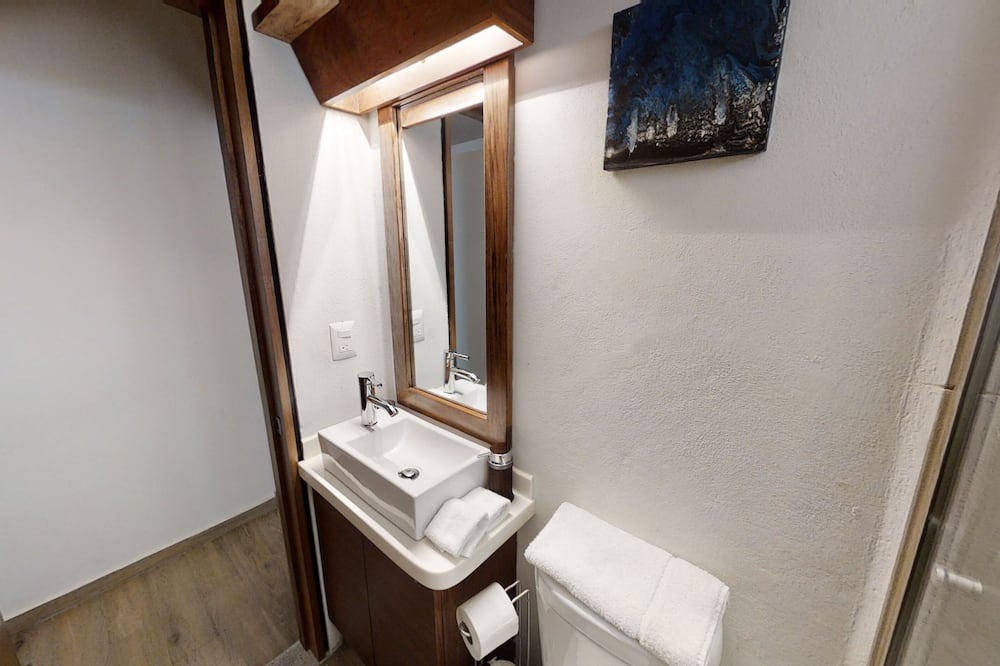 Photo of Bathroom in Reforma
