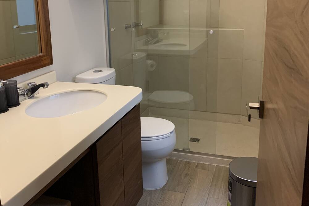 Photo of Bathroom in Reforma