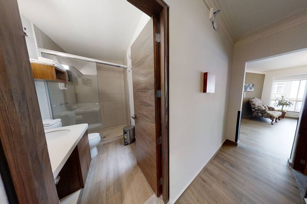 Photo of Bathroom in Reforma