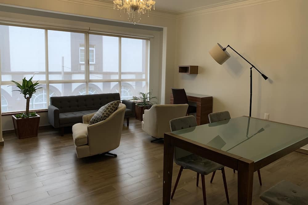 Photo of Livingroom in Reforma