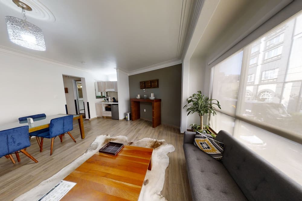 Photo of Livingroom in Reforma