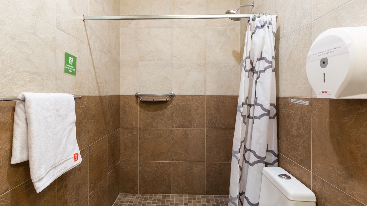 Photo of Bathroom in Leon