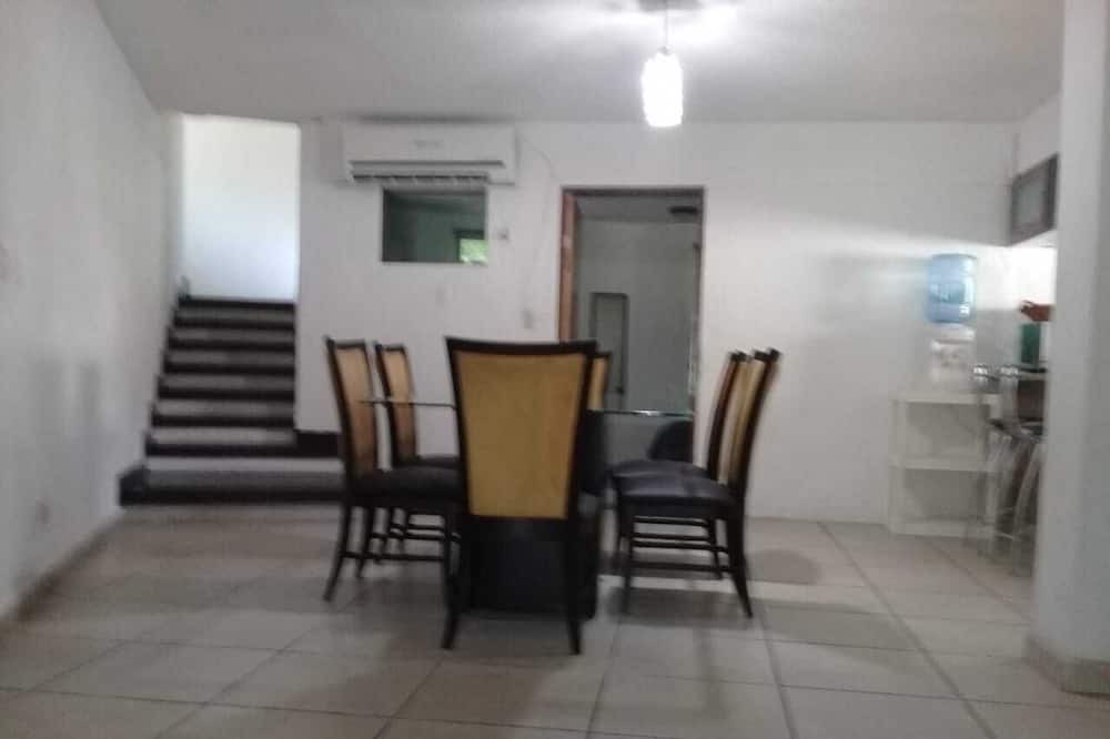 Photo of Kitchen in Peninsulas de Santiago