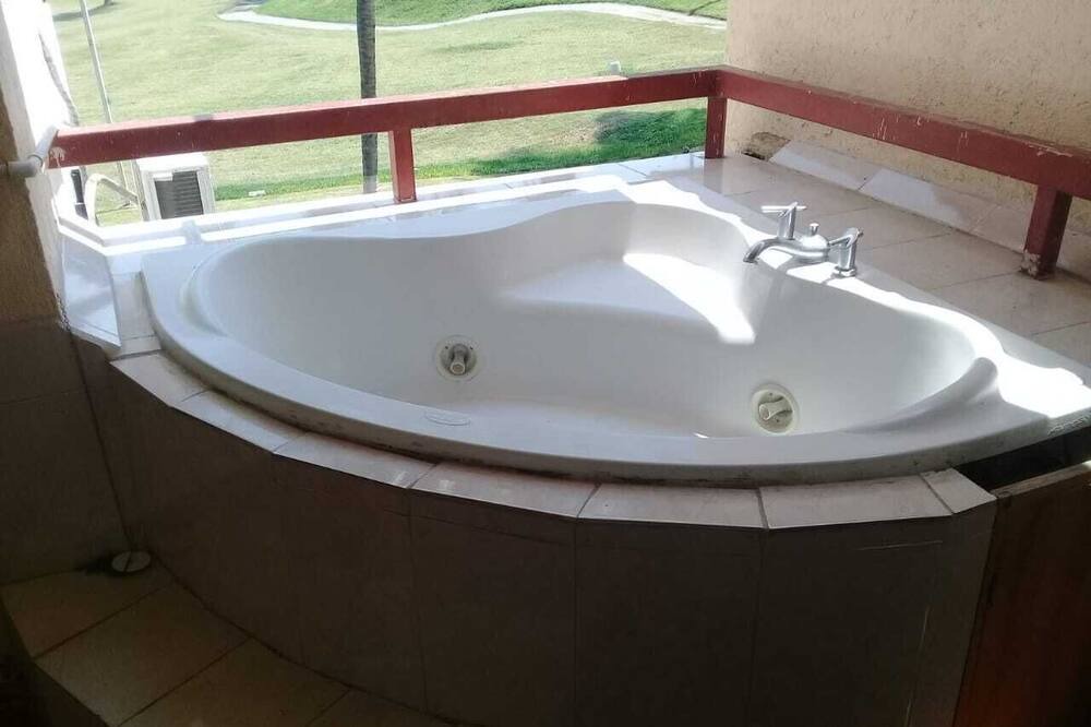 Photo of Bathroom in Peninsulas de Santiago