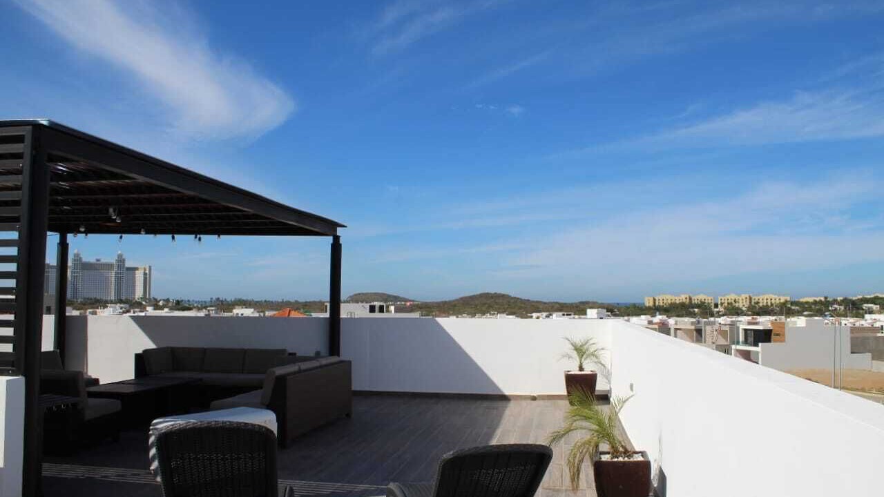 Photo of Patio Balcony in Cerritos