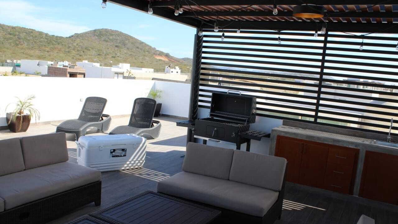 Photo of Patio Balcony in Cerritos