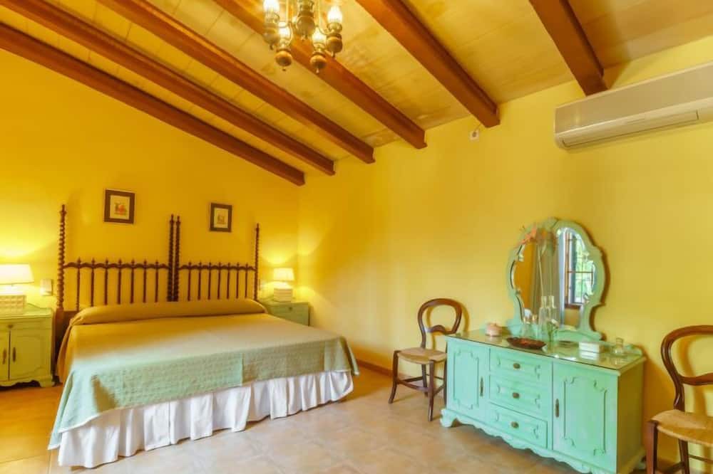 Photo of Bedroom in Alaro