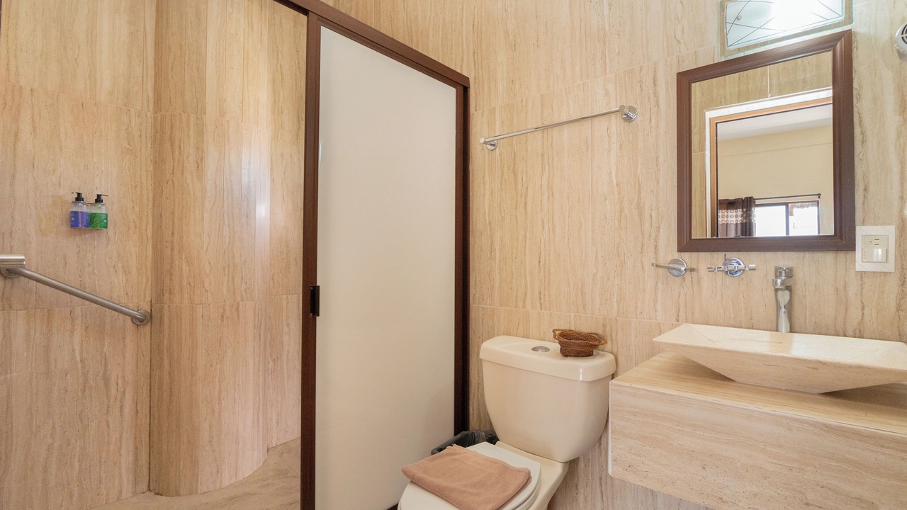 Photo of Bathroom in P Chahue