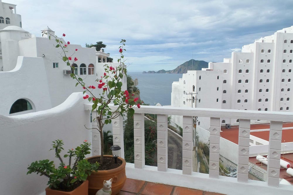 Photo of Patio Balcony in Las Hadas