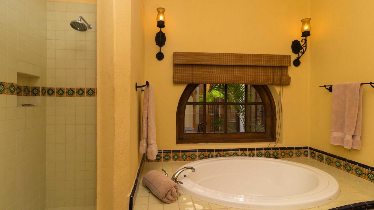 Photo of Bathroom in Nopolo