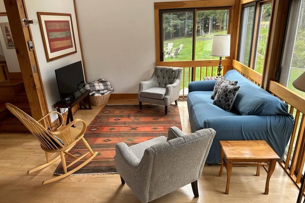 Photo of Livingroom in Deer Isle