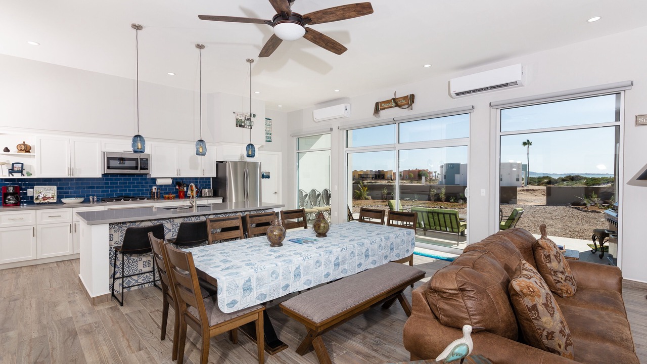 Photo of Kitchen in Laguna Shores
