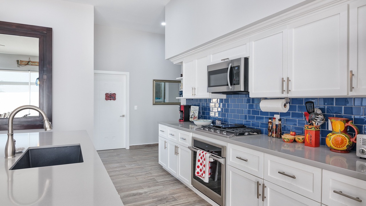 Photo of Kitchen in Laguna Shores