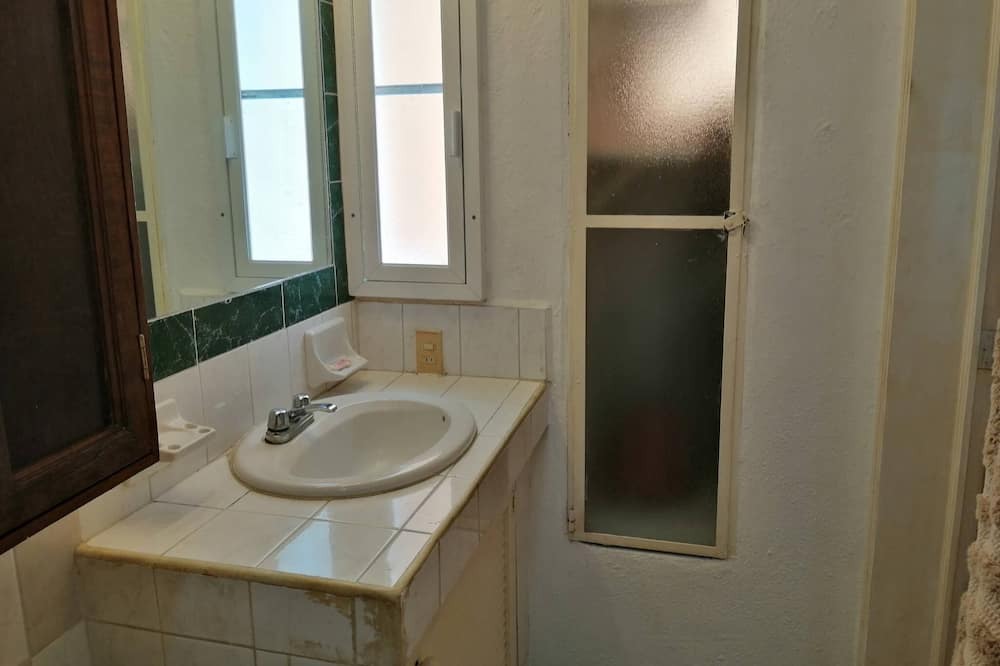 Photo of Bathroom in Lazaro Cardenas