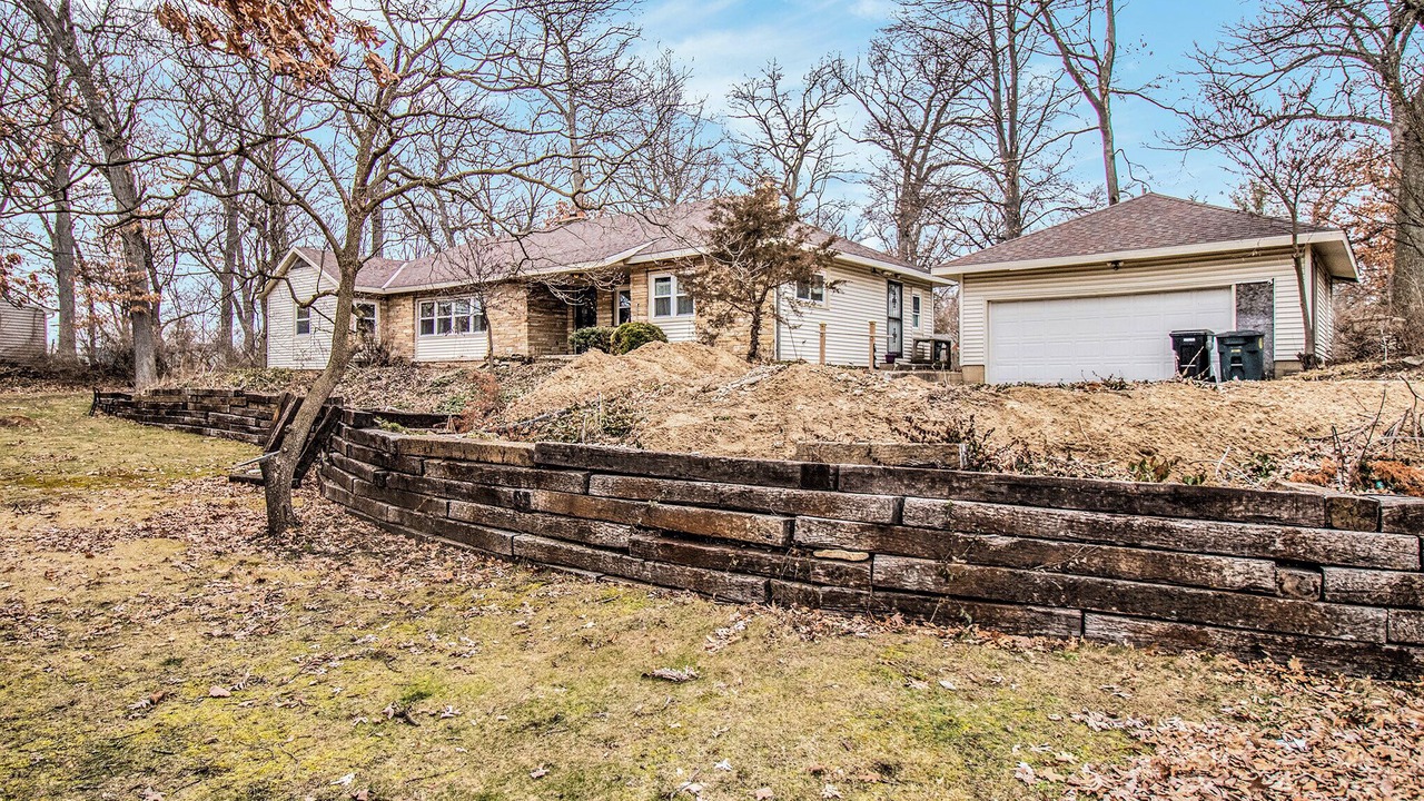 Photo of Outdoor in Wooded Estates