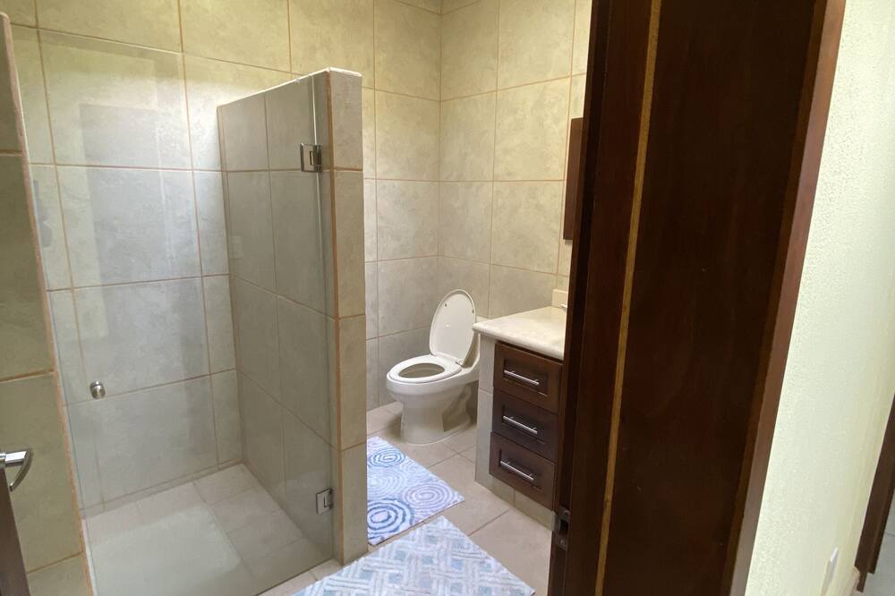 Photo of Bathroom in Riberas del Pilar
