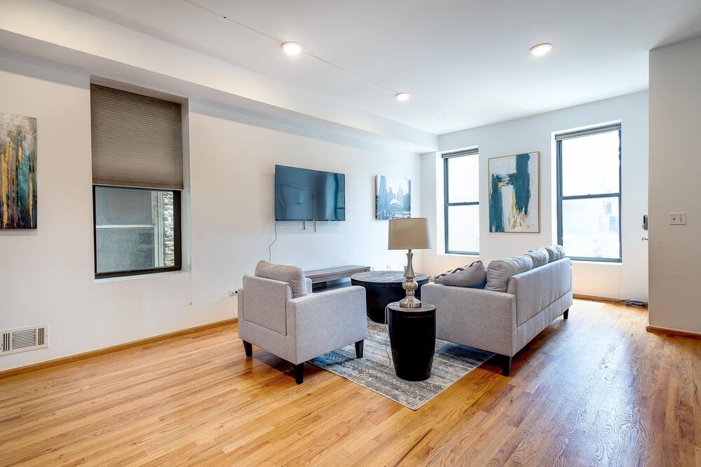 Photo of Livingroom in Pulaski Park