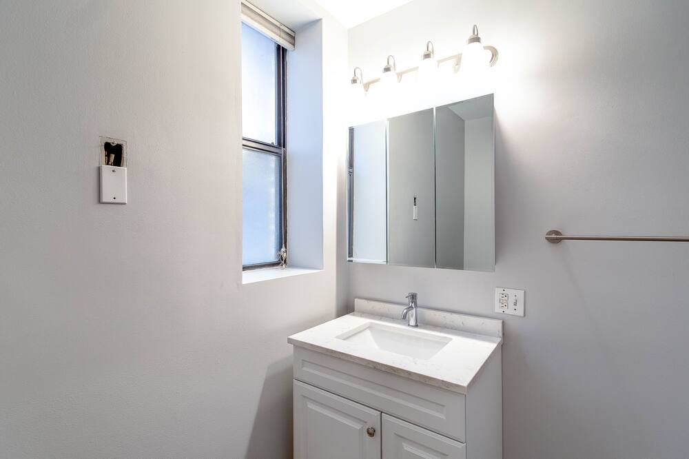 Photo of Bathroom in Pulaski Park