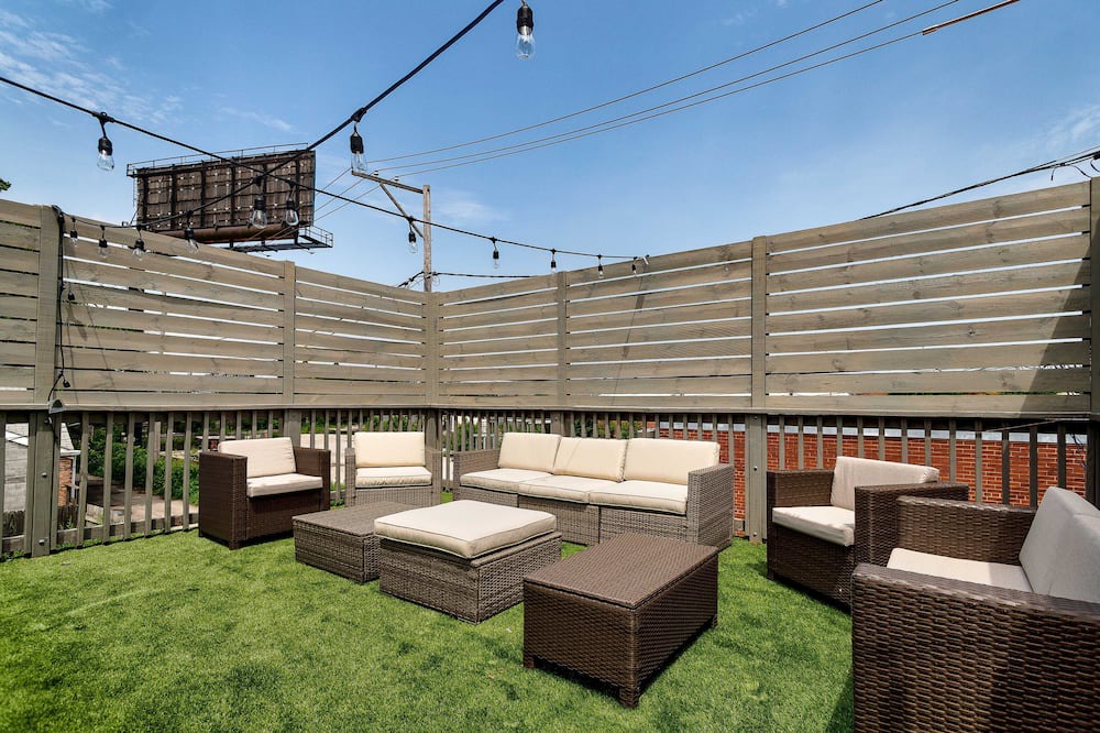 Photo of Patio Balcony in Pulaski Park
