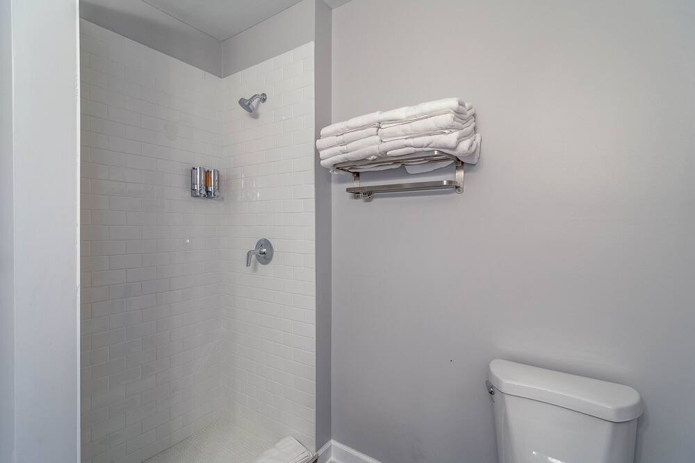 Photo of Bathroom in Pulaski Park