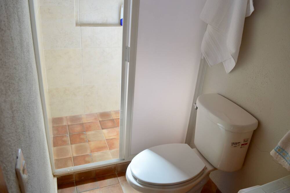 Photo of Bathroom in Ezequiel Montes